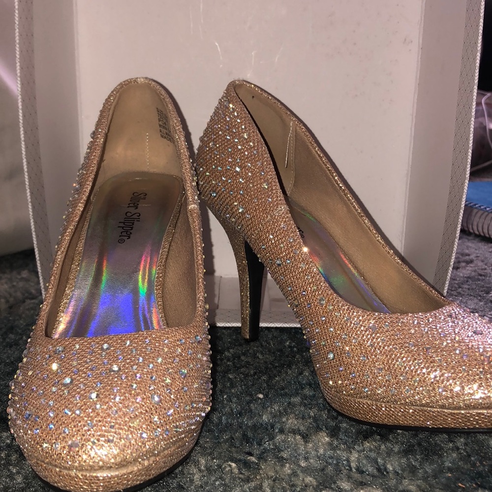 High heels ONLY WORN ONCE